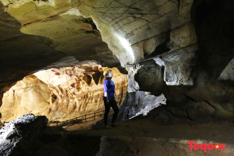 Ky tu co trong hang Bi Ky o Phong Nha – Ke Bang-Hinh-2