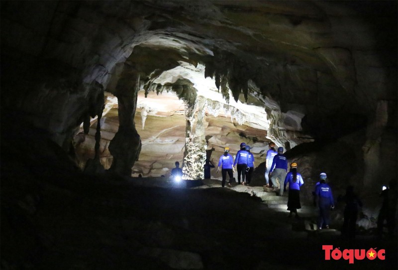 Ky tu co trong hang Bi Ky o Phong Nha – Ke Bang