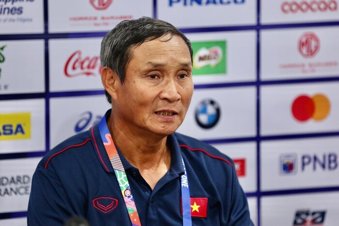 Vi sao HLV Mai Duc Chung kho dan dat Viet Nam o World Cup?-Hinh-2