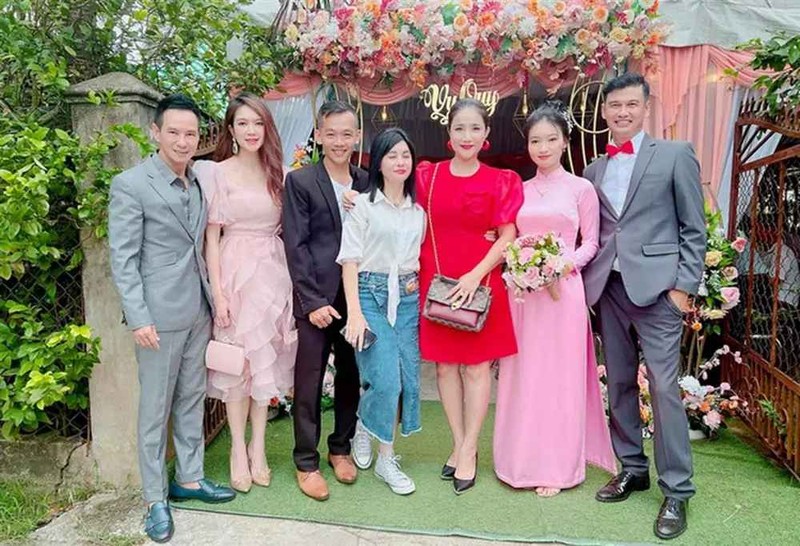 'Dai gia ngam' cua showbiz Viet goi ten Tiet Cuong