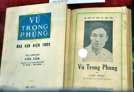 Nha van nao duoc menh danh 