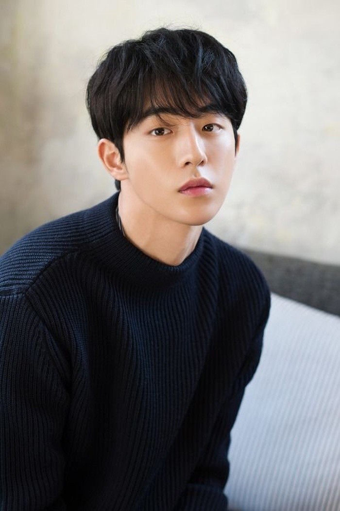 Nam Joo Hyuk bat ngo bi to cao bat nat ban hoc