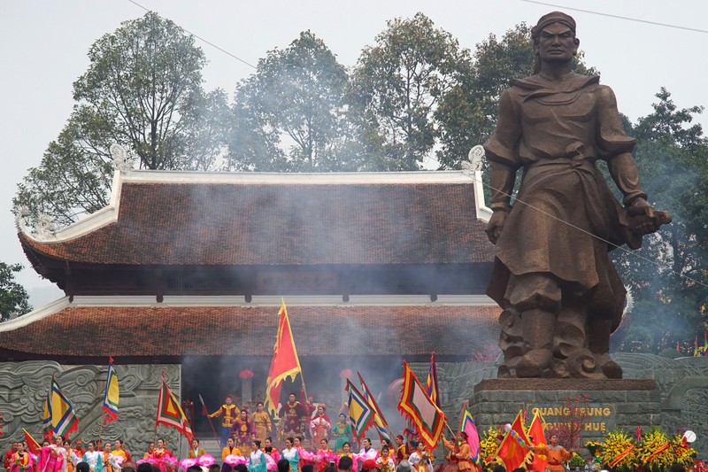 Hoang de Quang Trung da lam gi sau khi danh quan Thanh toi boi?