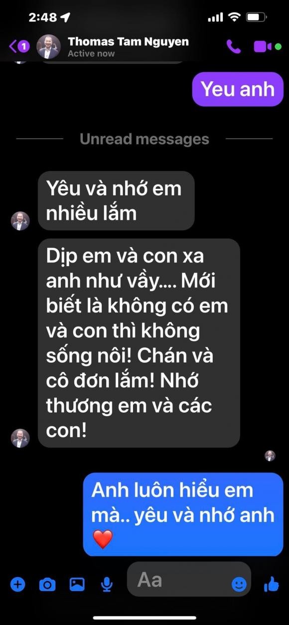 Hong Ngoc khoe doan tin nhan voi ong xa, doc xong ngat lim