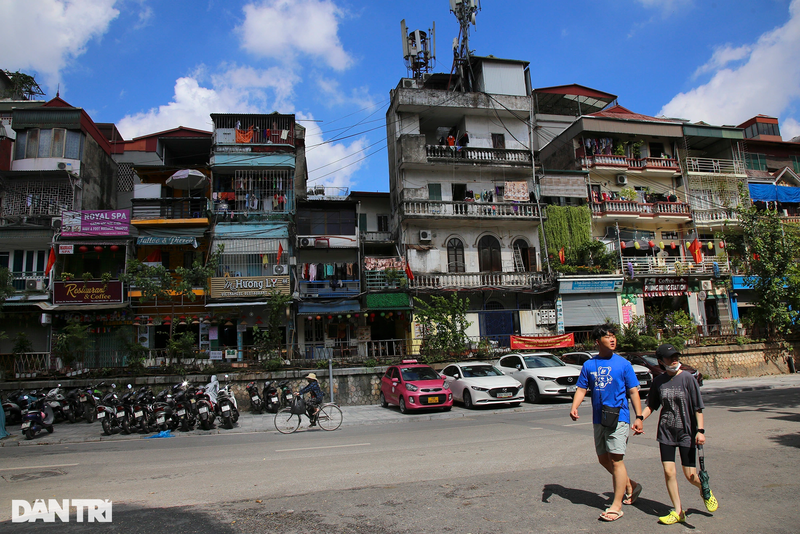 Tan huong ky nghi, nguoi dan thanh thoi dap xe dao khap Ha Noi-Hinh-8