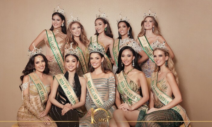 Vat pham tai Miss Grand International 'tan tac' sau chua day 1 thang-Hinh-2