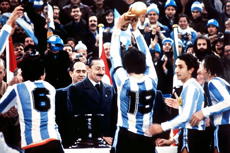 World Cup 1978: Chuc vo dich bi nghi ngo cua Argentina-Hinh-2