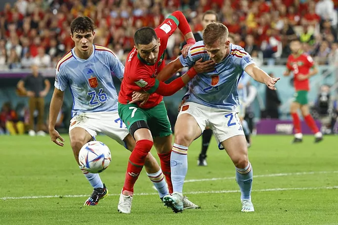 Tay Ban Nha 0-3 Morocco (pen): Cai ket nghiet nga cho 