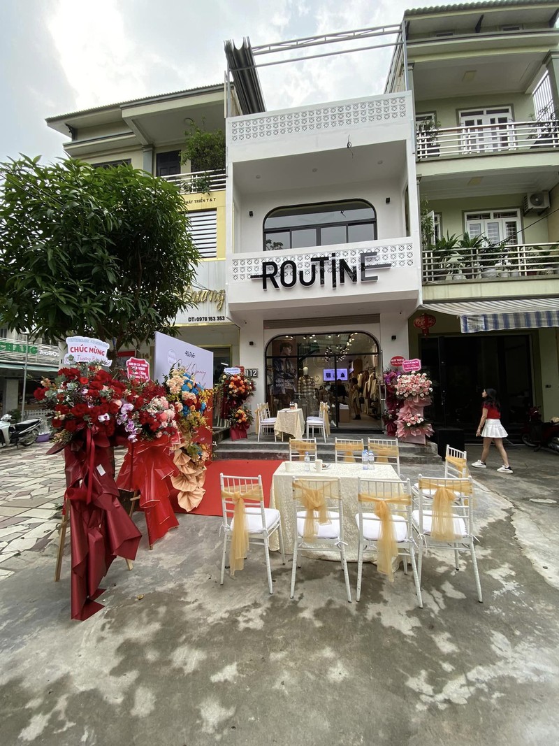 Nguoi tre kiem tien mua Tet, nguoi 