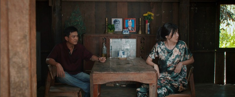 Cao Thai Ha tron trong nha ve sinh khoc sau moi canh nong-Hinh-5