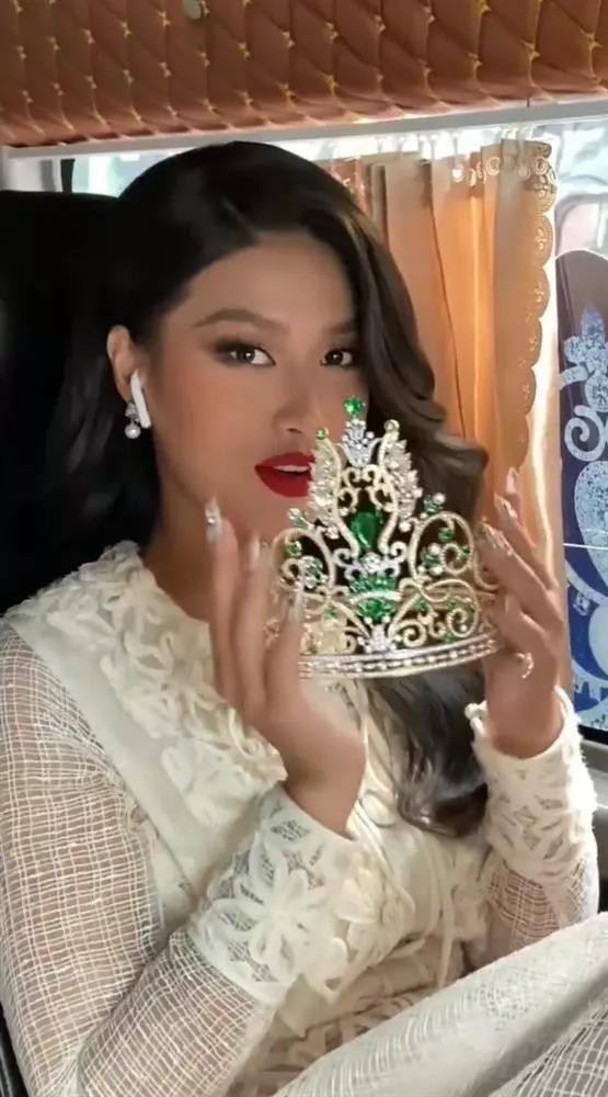 Vuong mien Miss Grand Vietnam cua Doan Thien An vua sua lai gay-Hinh-8