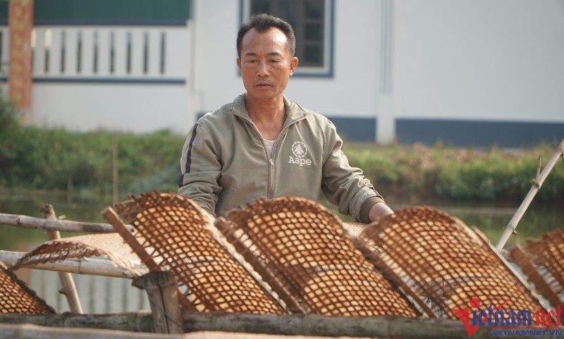 Tat bat den dem van khong du banh da ban Tet Nguyen Dan-Hinh-3