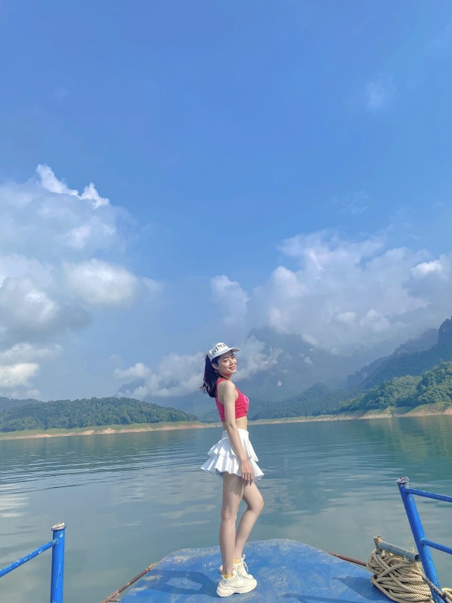 Nu Dang vien Hoc vien Tai chinh gianh giai nhat thi anh dep tren TTV-Hinh-6