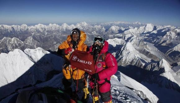 Leo len dinh Everest, tot nhat la khong nen giup do nguoi bi nga?-Hinh-4