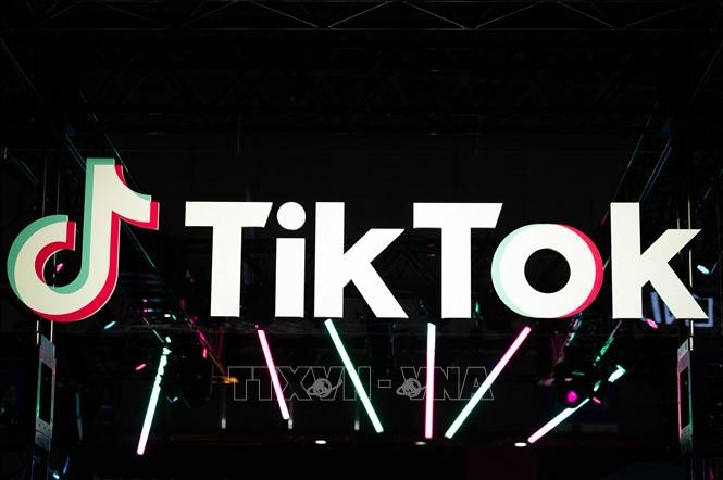 TikTok tiep tuc gap rac roi