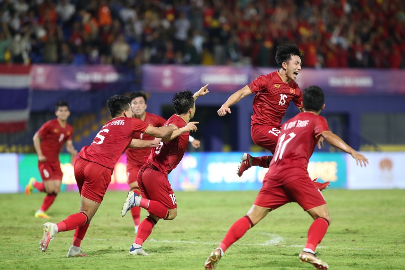 HLV Philippe Troussier: U22 Viet Nam se gianh HCV SEA Games-Hinh-2