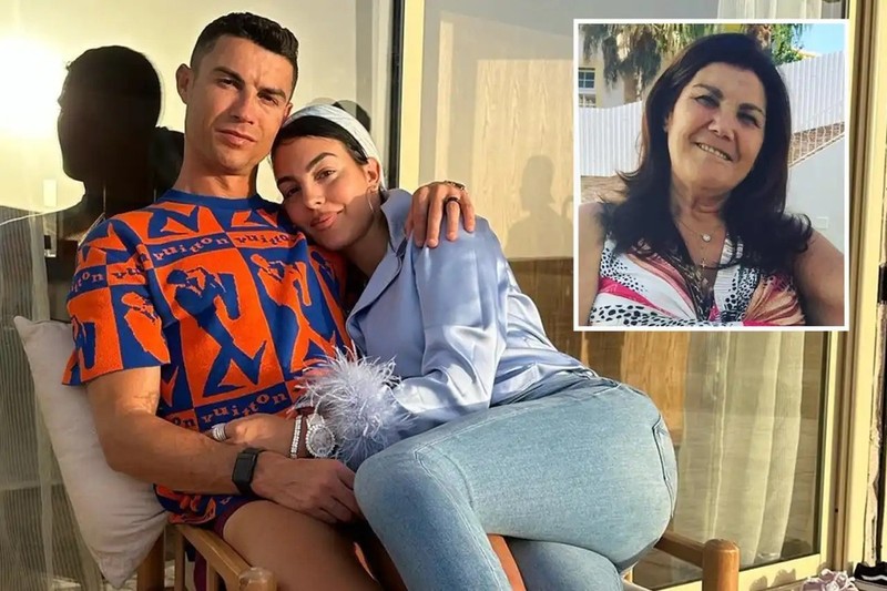 Me Ronaldo phu nhan tin don con trai 