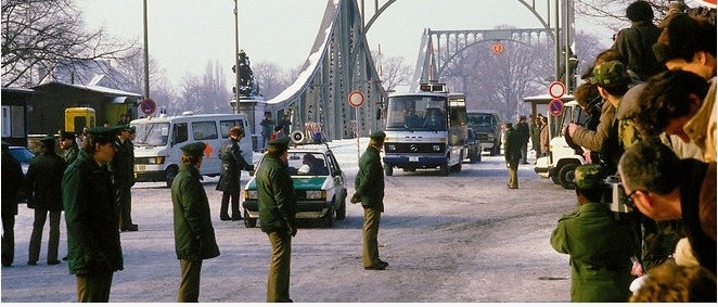 Glienicke - Cay cau diep vien co vai tro gi trong Chien tranh Lanh?-Hinh-3