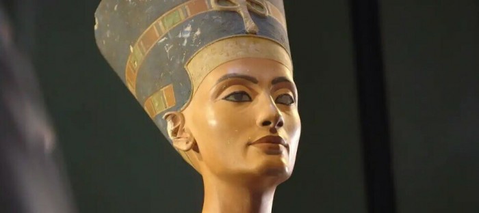 Nu hoang Ai Cap Nefertiti van me hoac moi nguoi den tan ngay nay