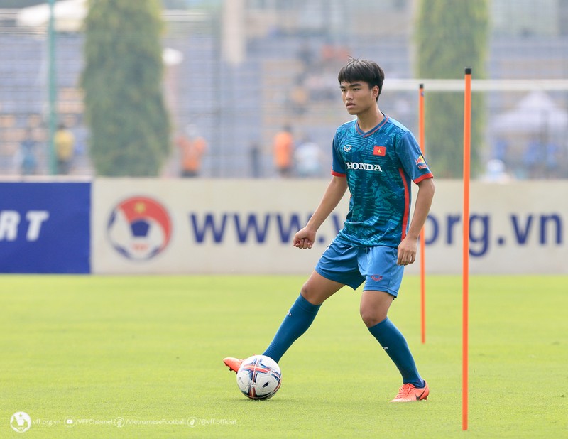 Tuyen U23 Viet Nam hung khoi trong ngay dau ren quan-Hinh-5