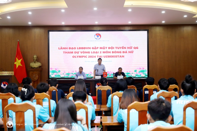 Lanh dao LDBDVN dong vien tuyen nu Viet Nam truoc VL Olympic Paris 2024