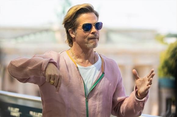 Brad Pitt ngay cang phong do o tuoi 60-Hinh-4