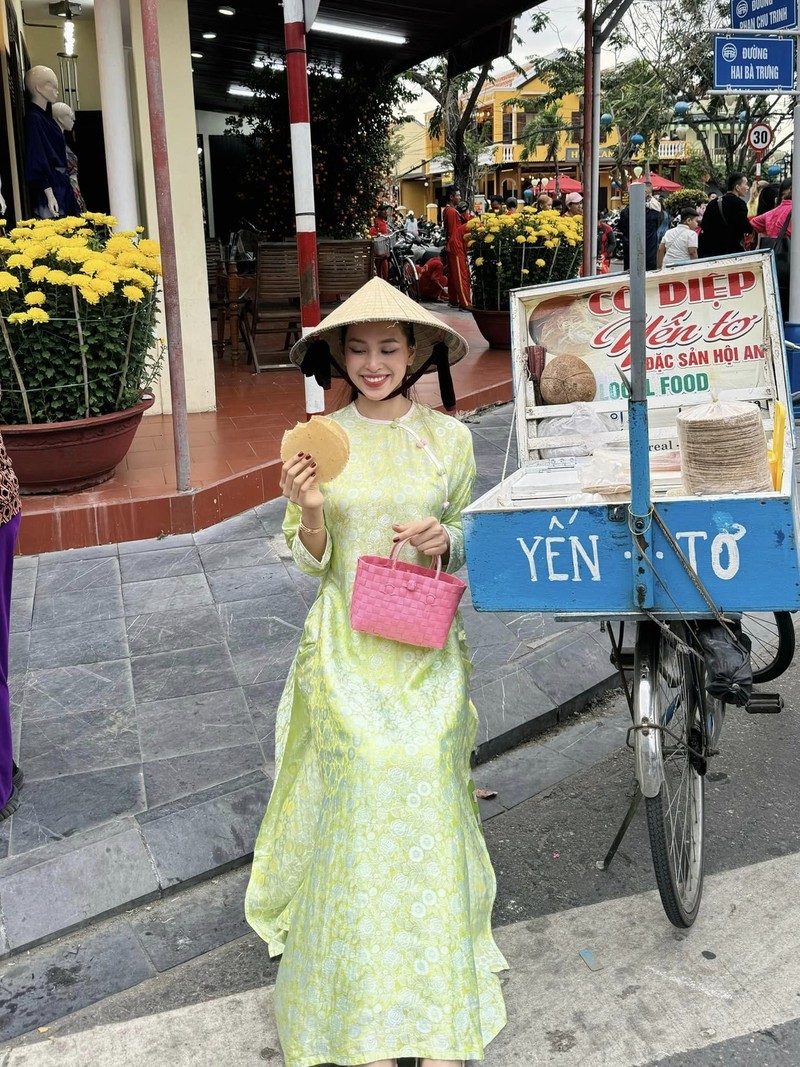 Hoa hau Tieu Vy, Thanh Thuy mac ao dai du xuan-Hinh-2