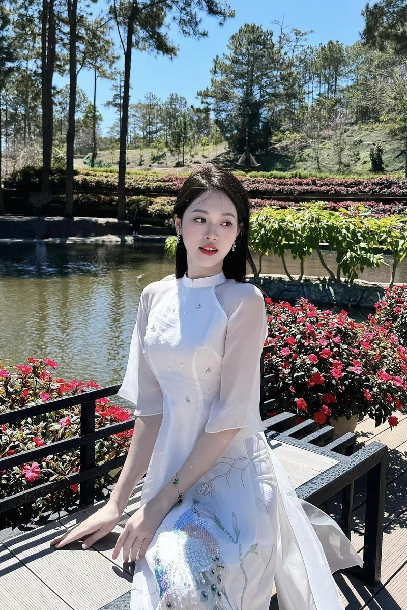 Hoa Hau Tieu Vy, Thanh Thuy mac ao dai du xuan-Hinh-5