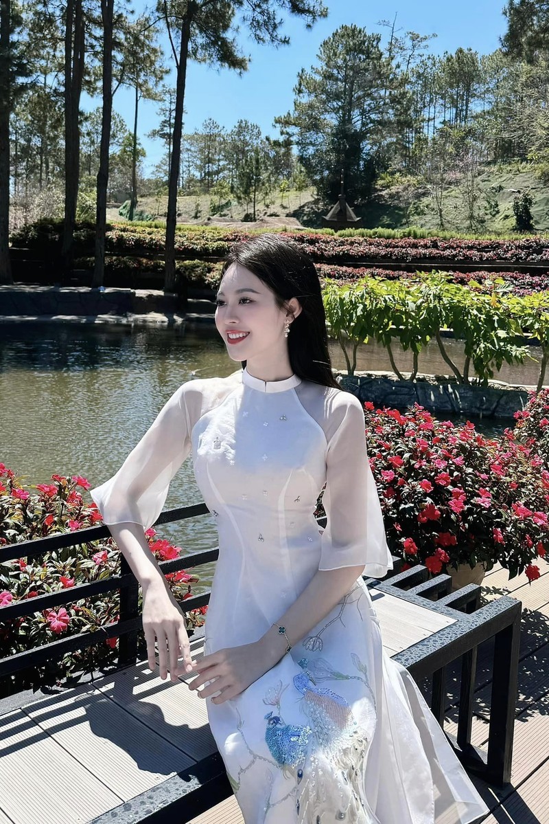 Hoa Hau Tieu Vy, Thanh Thuy mac ao dai du xuan-Hinh-6