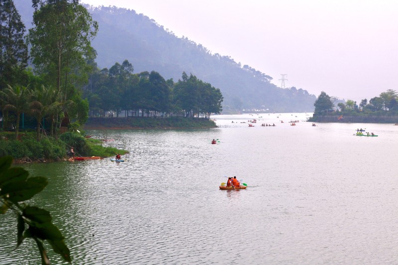 No ro dich vu cho thue thuyen da ngoai o ngoai o Ha Noi