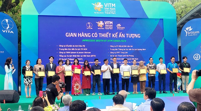 Doanh nghiep boi thu tien ty tai Hoi cho Du lich Ha Noi 2024-Hinh-4