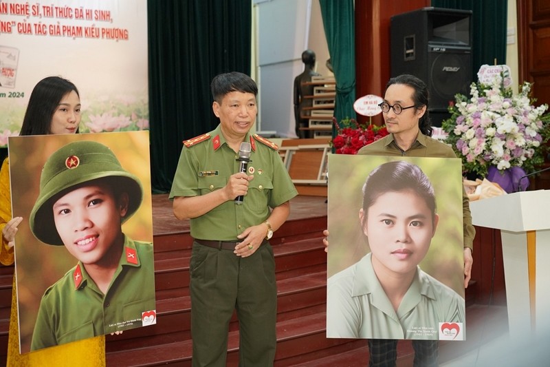 Phuc dung di anh mau cho nguoi hy sinh trong khang chien-Hinh-2