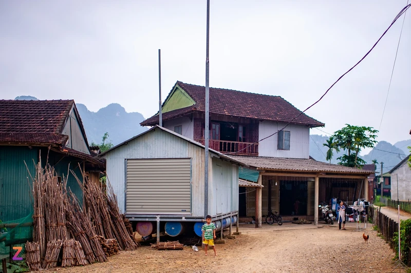 “Ngoi lang du lich tot nhat the gioi” tai ron lu Quang Binh-Hinh-5