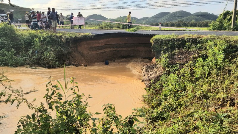 Lam Dong: Sat lo nghiem trong tai tinh lo 721