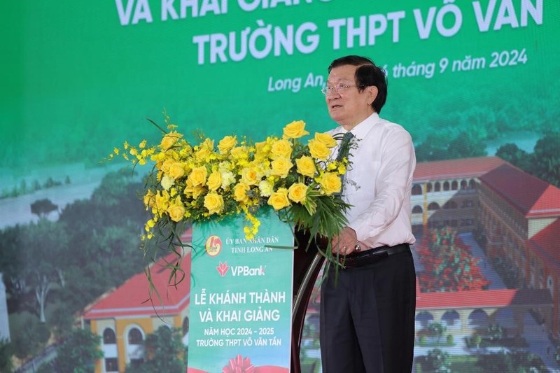 Khanh thanh truong THPT Vo Van Tan quy mo 100 ty VPBank tai tro