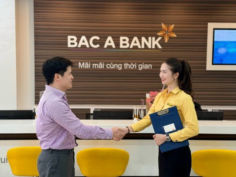 Bac A Bank giam gia vay dong hanh cung khach hang-Hinh-2