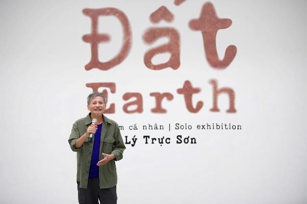 VCCA gioi thieu tien lam “DAT – EARTH” cua hoa sy Ly Truc Son-Hinh-2