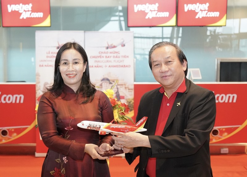 Vietjet vua khai truong duong bay thang giua Ahmedabad (An Do) va Da Nang-Hinh-2