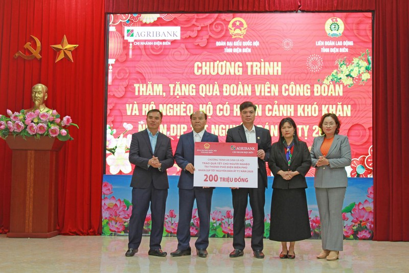 Agribank chung tay vi nguoi ngheo nhan dip Xuan At Ty nam 2025-Hinh-3