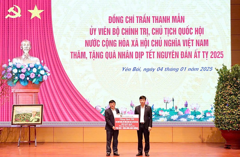 Agribank chung tay vi nguoi ngheo nhan dip Xuan At Ty nam 2025