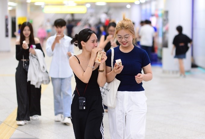 Cung Vinamilk check-in metro Ben Thanh – Suoi Tien-Hinh-3