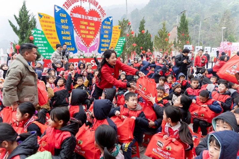 CHIN-SU mang chao thit kho trung khong lo len an Tet dac biet-Hinh-6