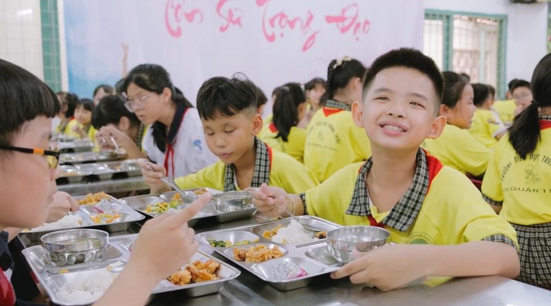 Ajinomoto Việt Nam tiếp sức cho 400 học sinh vượt khó tỉnh Đồng Nai - Hình 6 Ajinomoto Viet Nam tiep suc cho 400 hoc sinh vuot kho tinh Dong Nai-Hinh-6