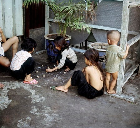 Tro choi thoi bao cap binh di cua tre em Viet Nam-Hinh-10