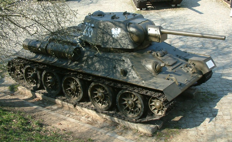 Xe tang T-34 va chien thuat 