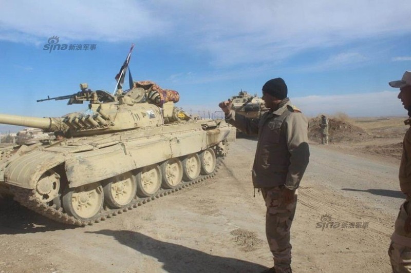 Tang Abrams toi gan het, Iraq loi T-72 Type 69 ra dung-Hinh-6