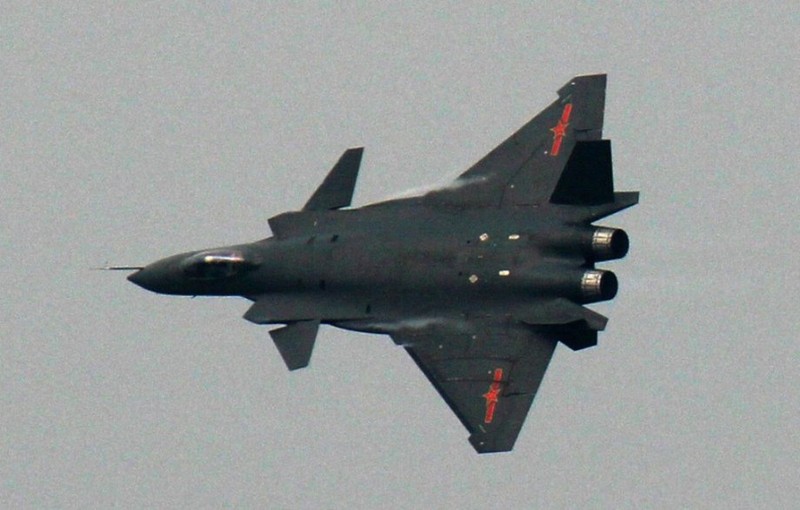 Tiem kich J-20 Trung Quoc lieu co 