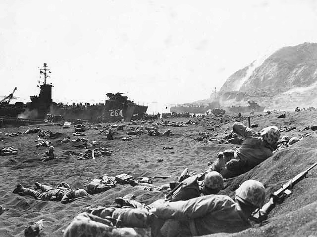 Anh cuc hiem tran danh dam mau Iwo Jima, Nhat Ban-Hinh-2