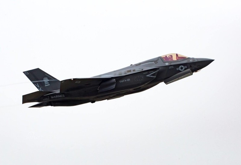 Nghi van F-35 dang tap oanh tac can cu Trieu Tien?