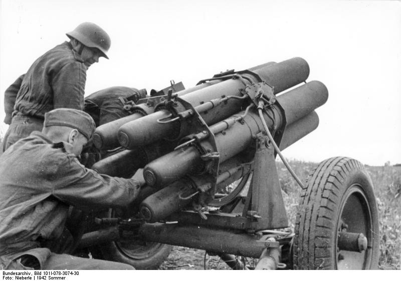 Pháo phản lực Đức 6 nòng: Pháo phản lực Đức với 6 nòng là một trong những pháo đại bác mạnh nhất hiện nay. Với khả năng thao tác đơn giản và hiệu suất cao, pháo phản lực Đức được sử dụng rộng rãi trong quân đội và lực lượng an ninh. Hãy khám phá những hình ảnh đầy sức mạnh của pháo phản lực Đức 6 nòng.